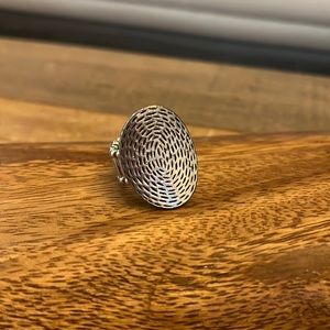 Beautiful vintage Antique silver color stretchy ring